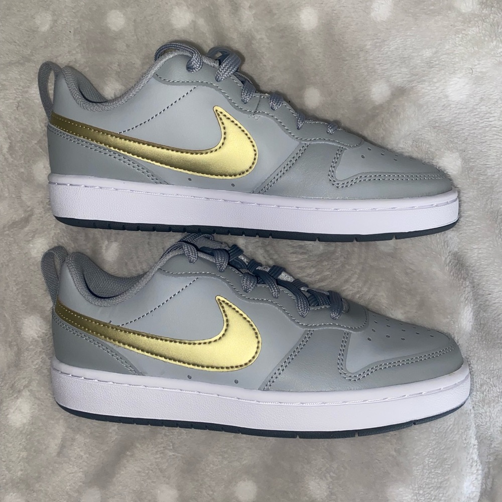 Nike Big Kid Borough Low 2 sneakers
